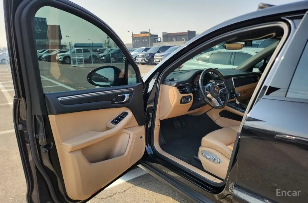 Фото 8 - Porsche Macan