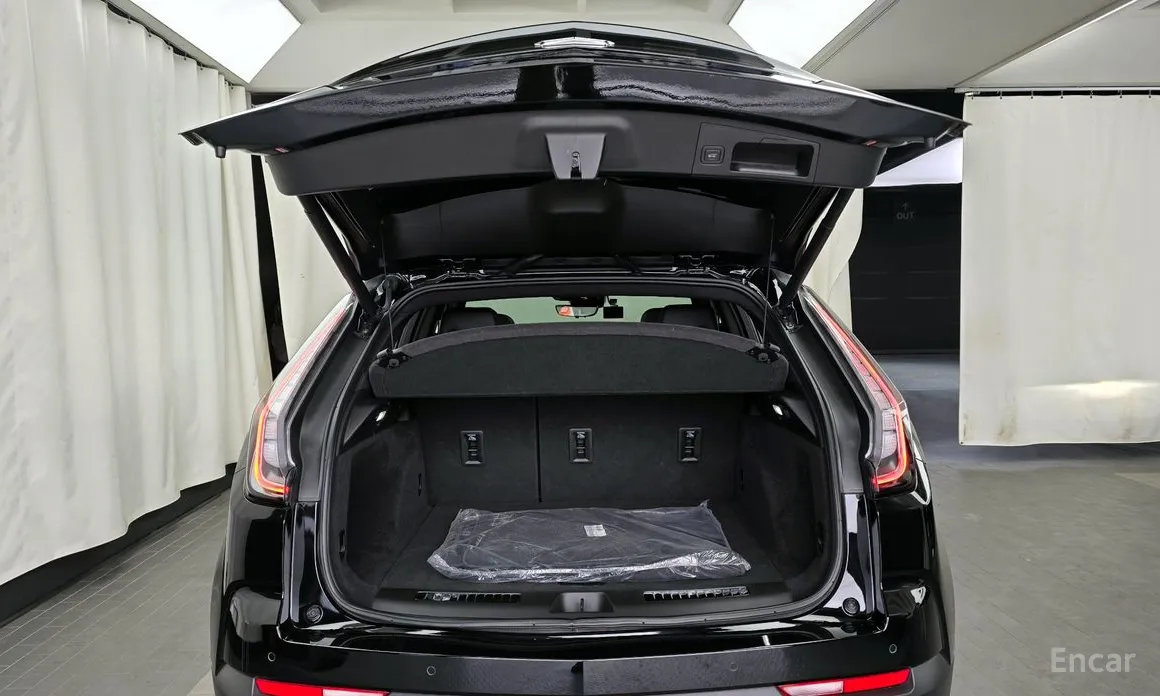 Фото 20 - Cadillac XT4