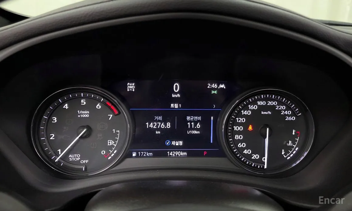 Фото 8 - Cadillac XT4