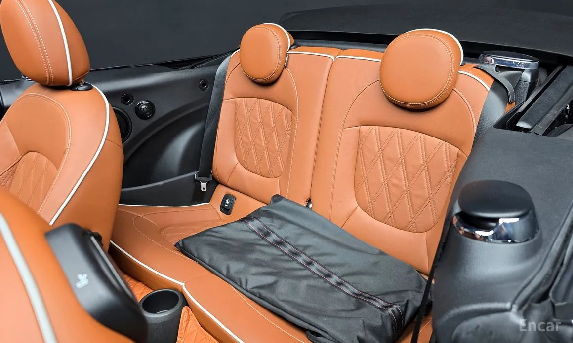 Фото 12 - Mini Cooper Convertible