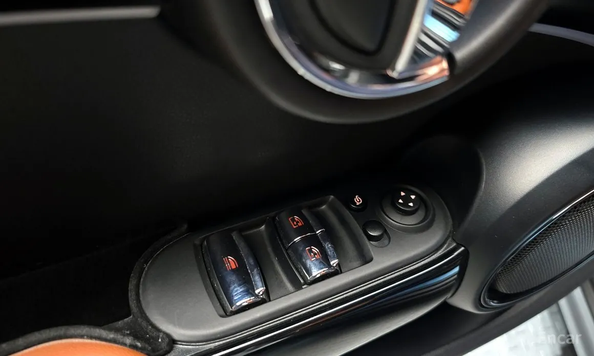 Фото 16 - Mini Cooper Convertible