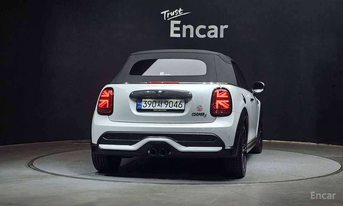 Фото 4 - Mini Cooper Convertible