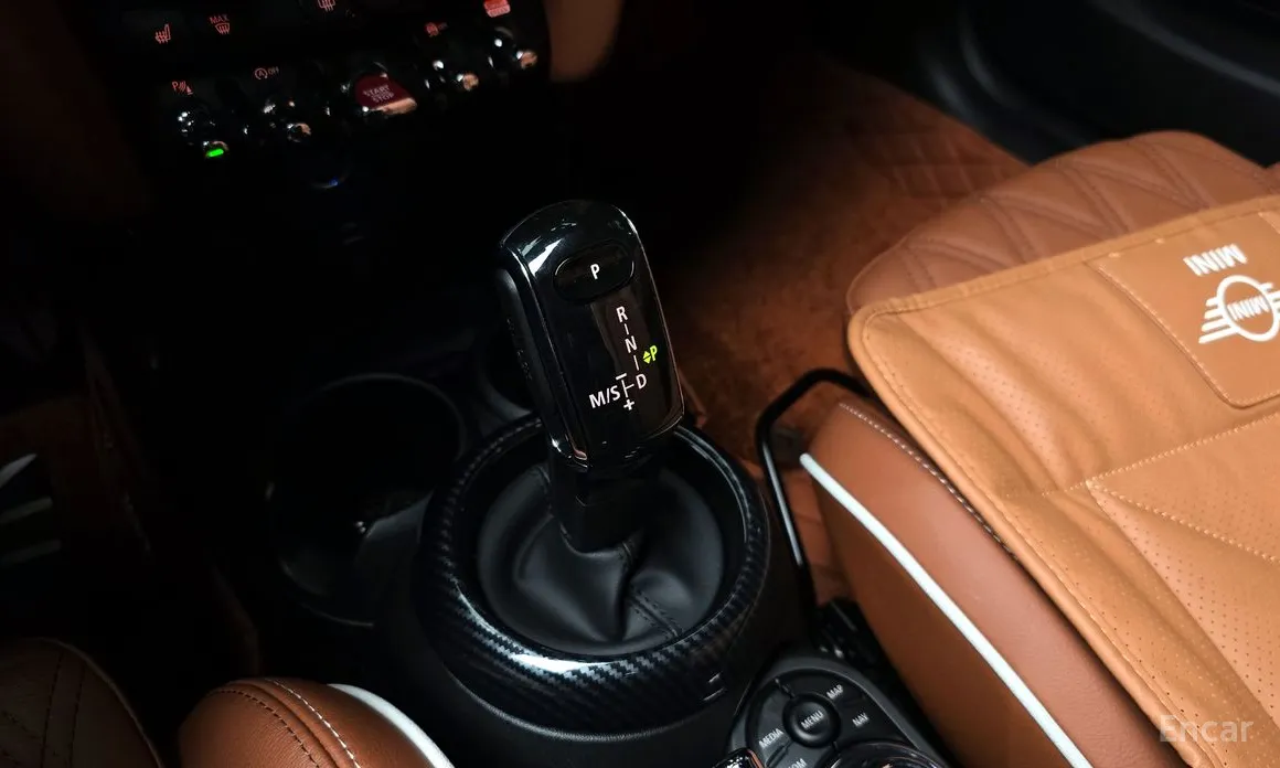 Фото 9 - Mini Cooper Convertible