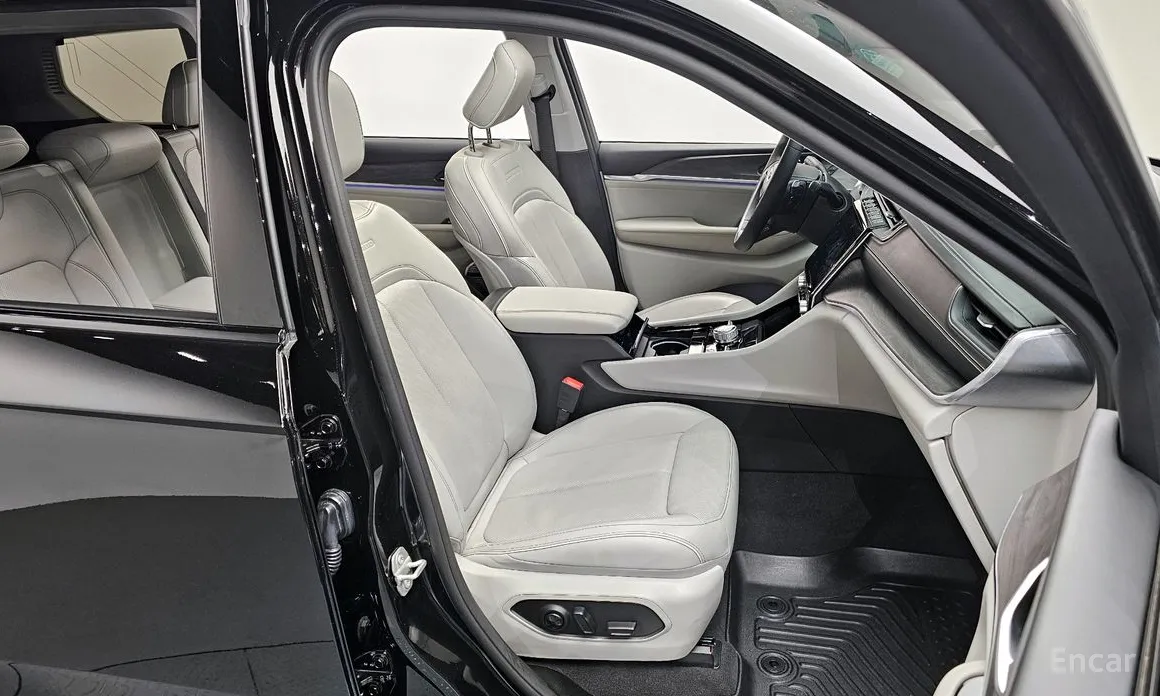 Фото 12 - Jeep Cherokee