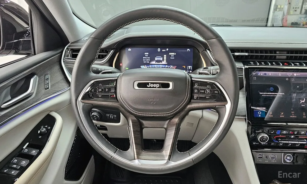 Фото 13 - Jeep Cherokee