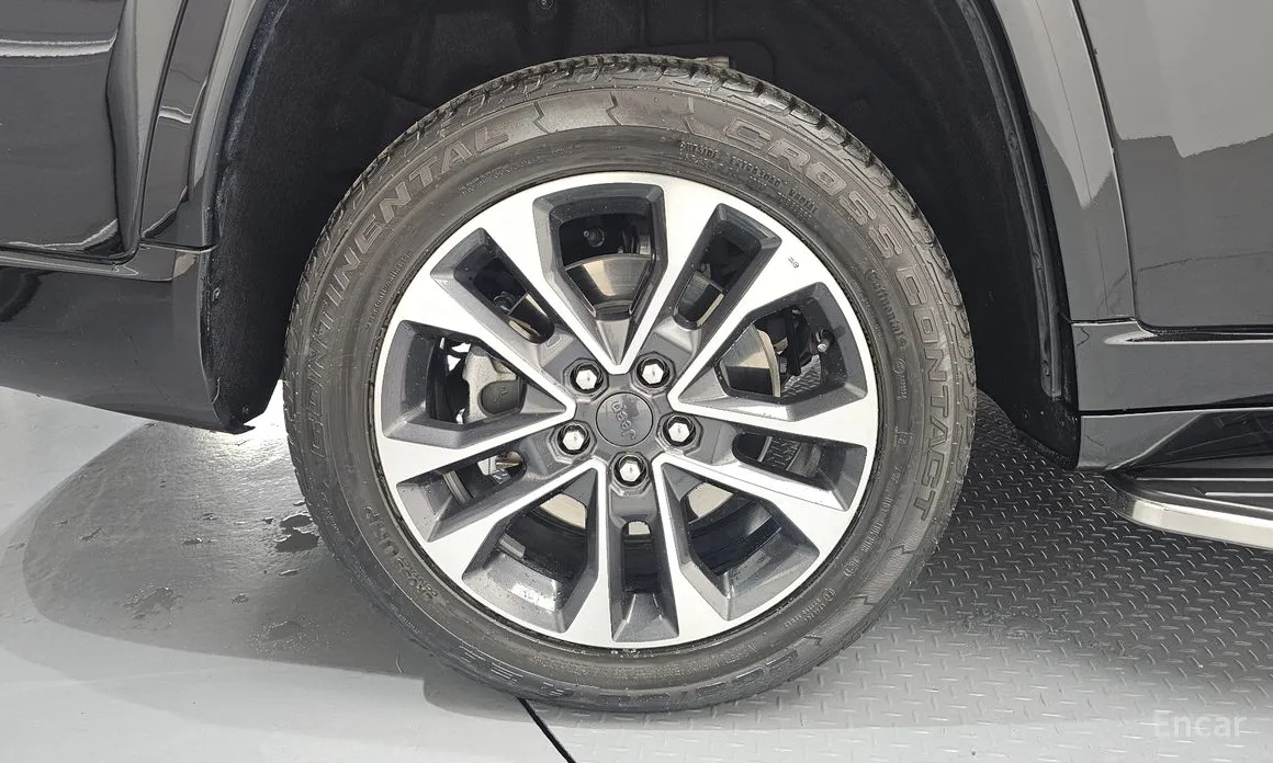 Фото 5 - Jeep Cherokee