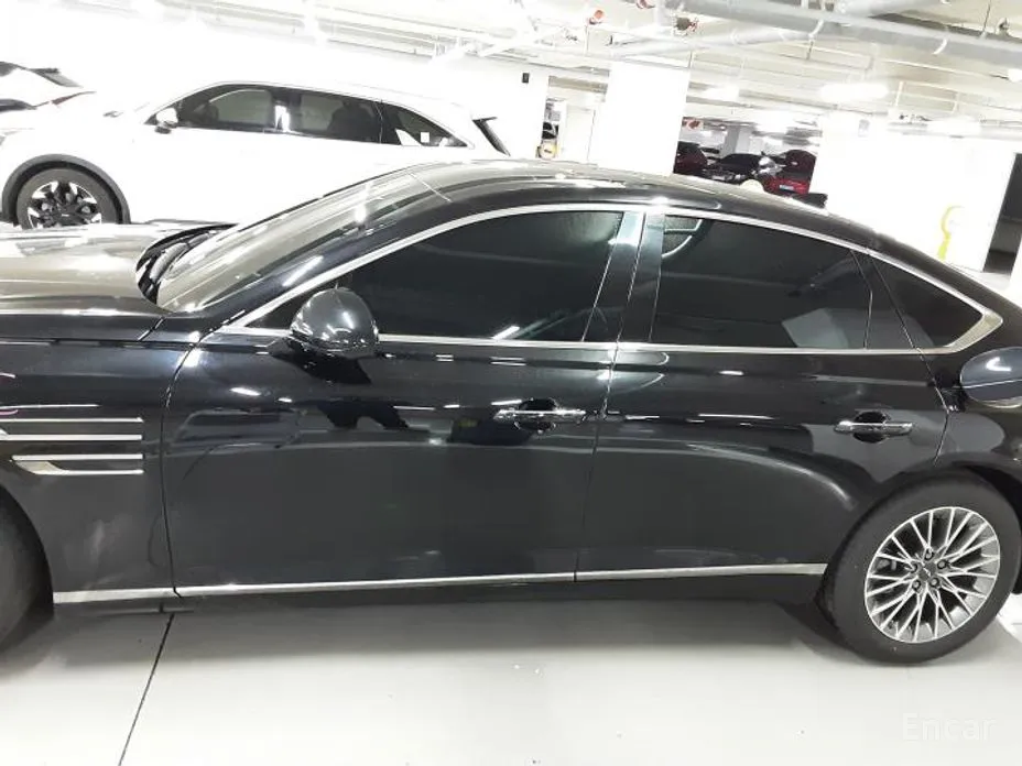 Фото 3 - Genesis G80