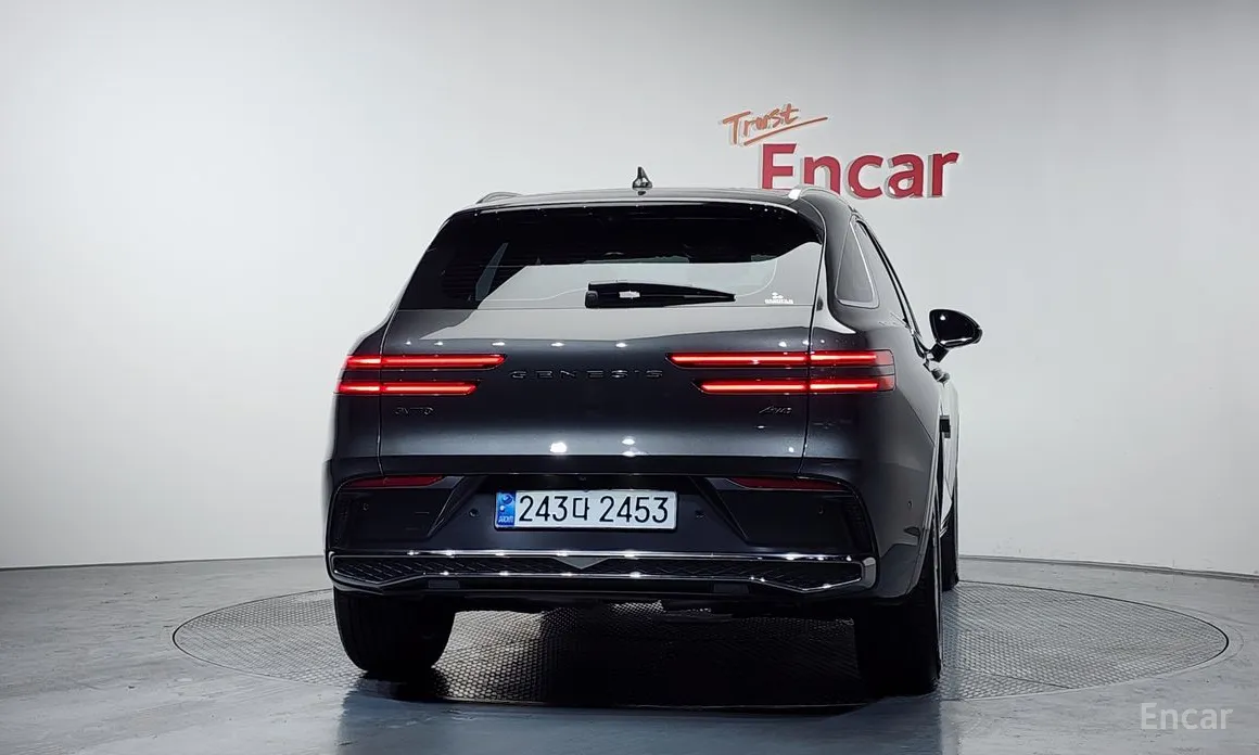 Фото 4 - Genesis GV70