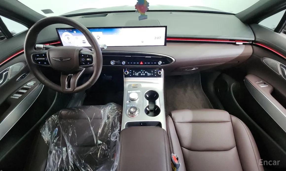 Фото 7 - Genesis GV70