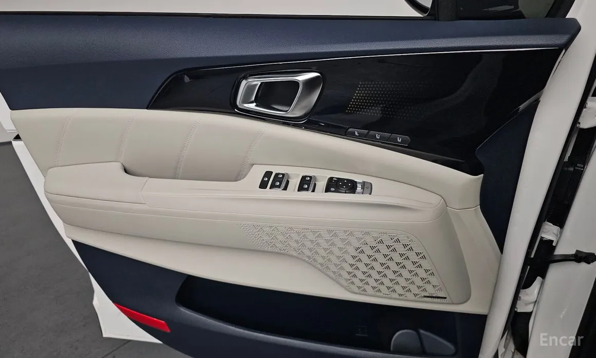 Фото 17 - Kia Carnival