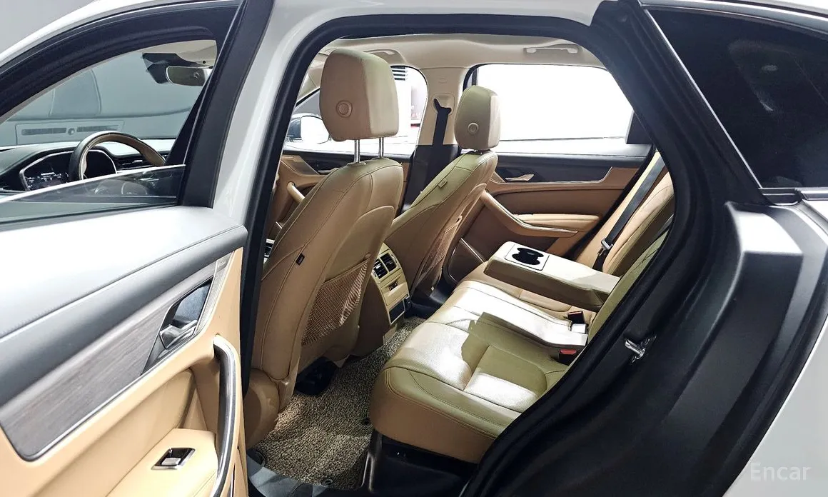 Фото 11 - Jaguar F-Pace