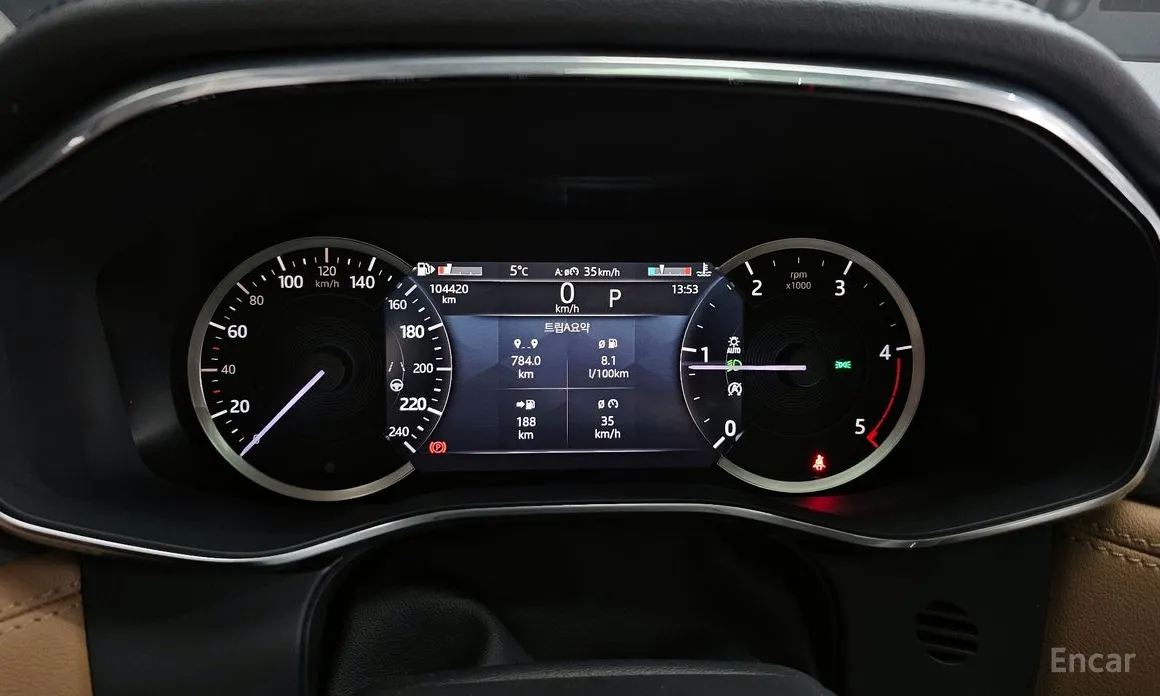 Фото 8 - Jaguar F-Pace