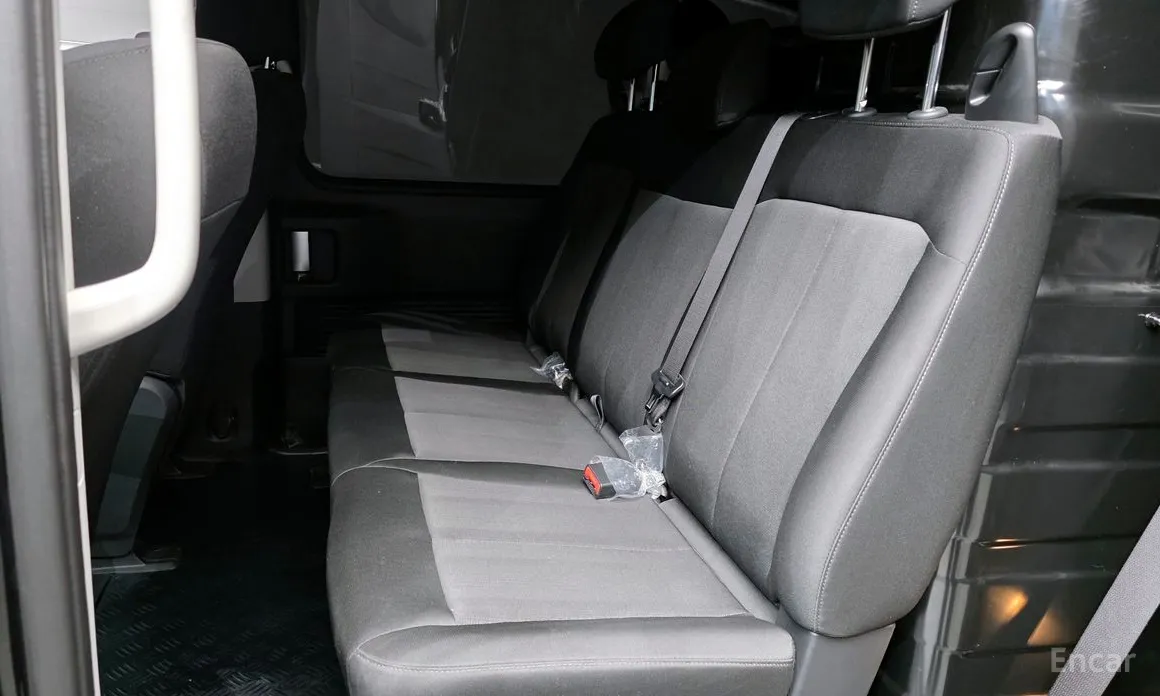 Фото 12 - Hyundai Staria