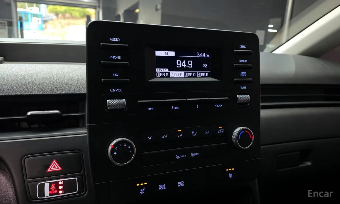 Фото 14 - Hyundai Staria