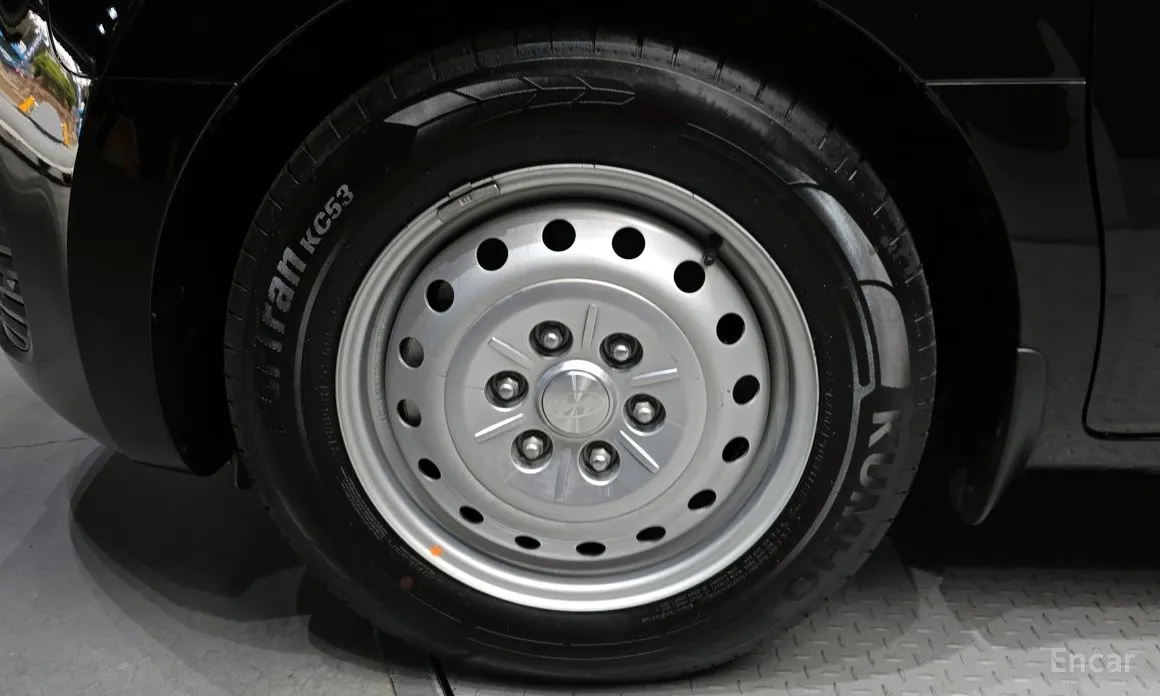 Фото 5 - Hyundai Staria