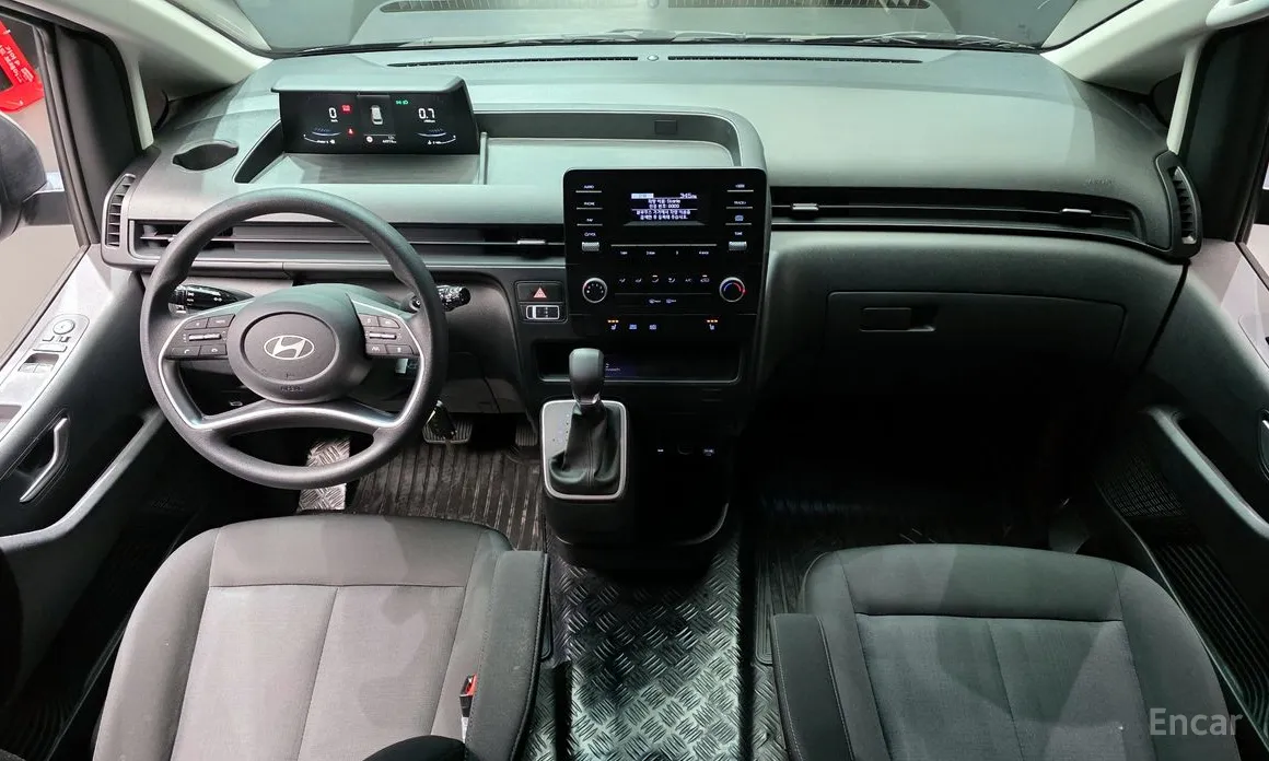 Фото 7 - Hyundai Staria