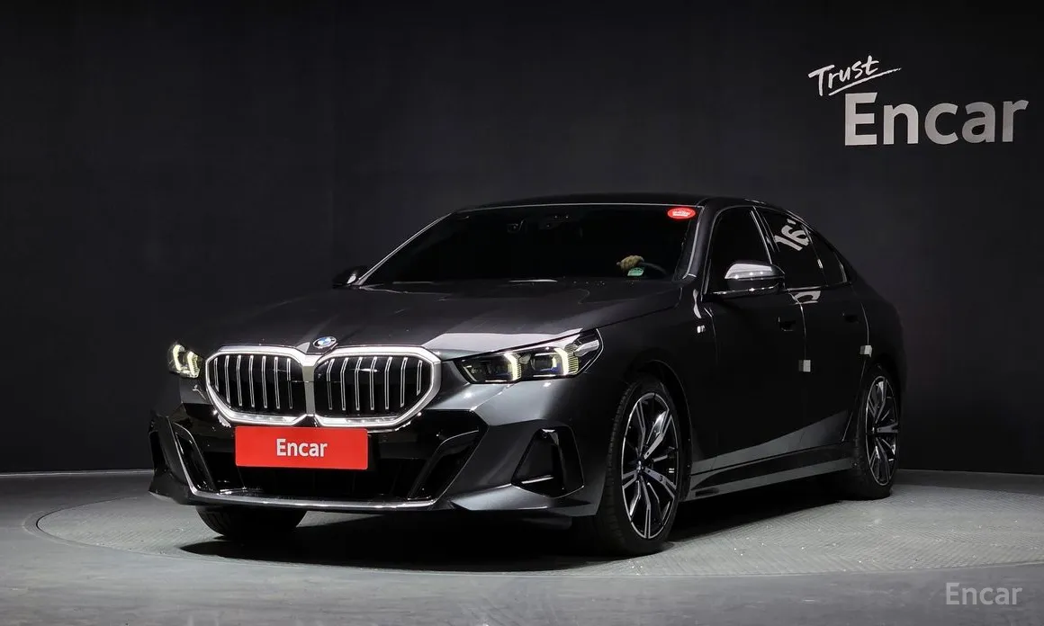 Фото 1 - BMW 5 Series