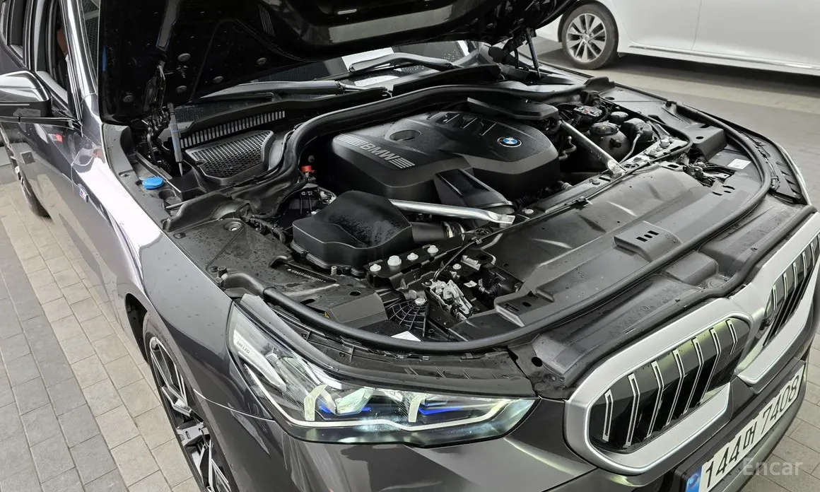 Фото 6 - BMW 5 Series