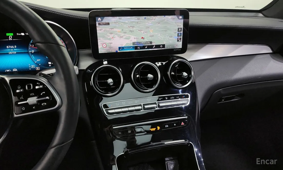 Фото 15 - Mercedes-Benz GLC-Class