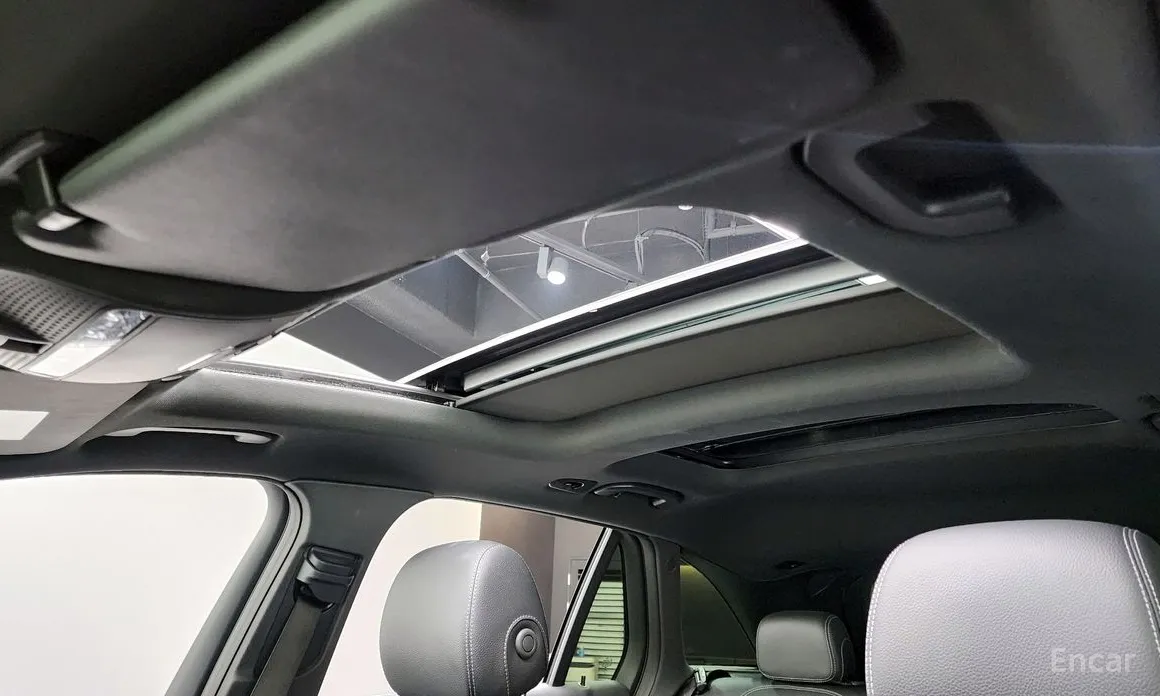 Фото 18 - Mercedes-Benz GLC-Class