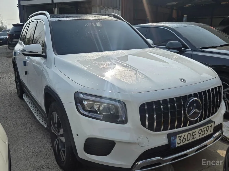 Фото 2 - Mercedes-Benz GLB-Class