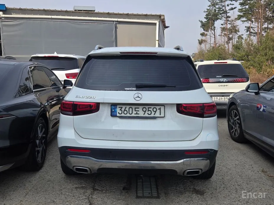 Фото 4 - Mercedes-Benz GLB-Class