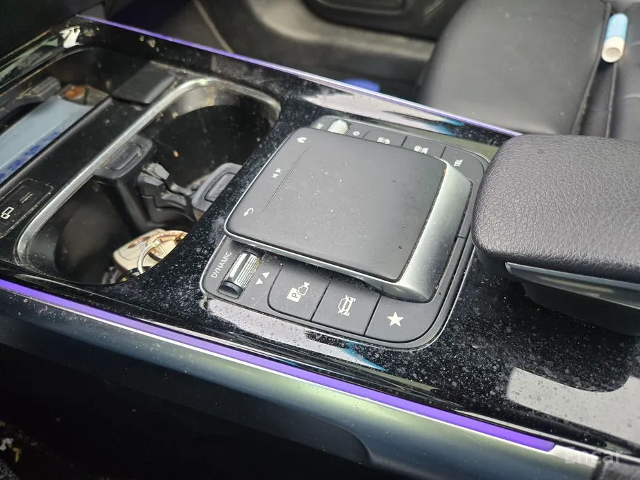 Фото 9 - Mercedes-Benz GLB-Class