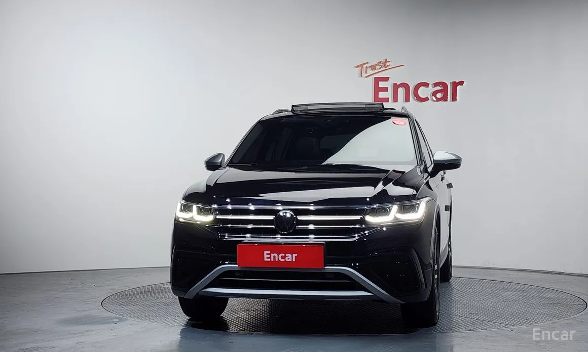 Фото 3 - Volkswagen Tiguan