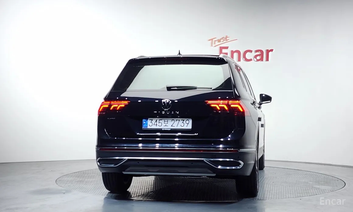 Фото 4 - Volkswagen Tiguan