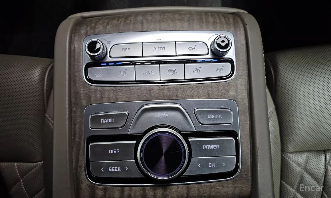 Фото 17 - Kia K9