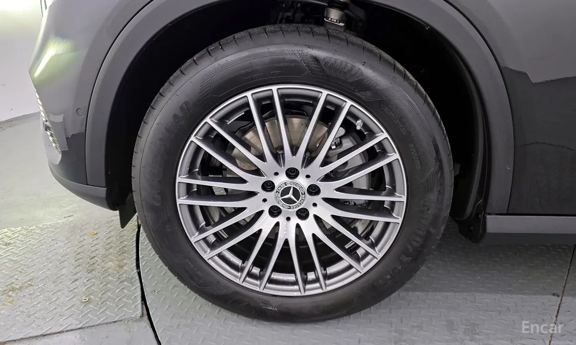 Фото 5 - Mercedes-Benz GLC-Class