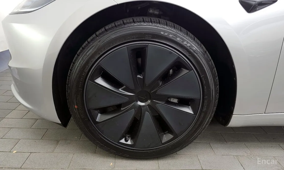 Фото 5 - Tesla Model 3