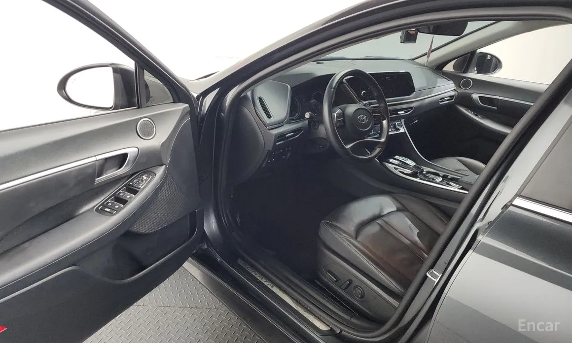 Фото 10 - Hyundai Sonata