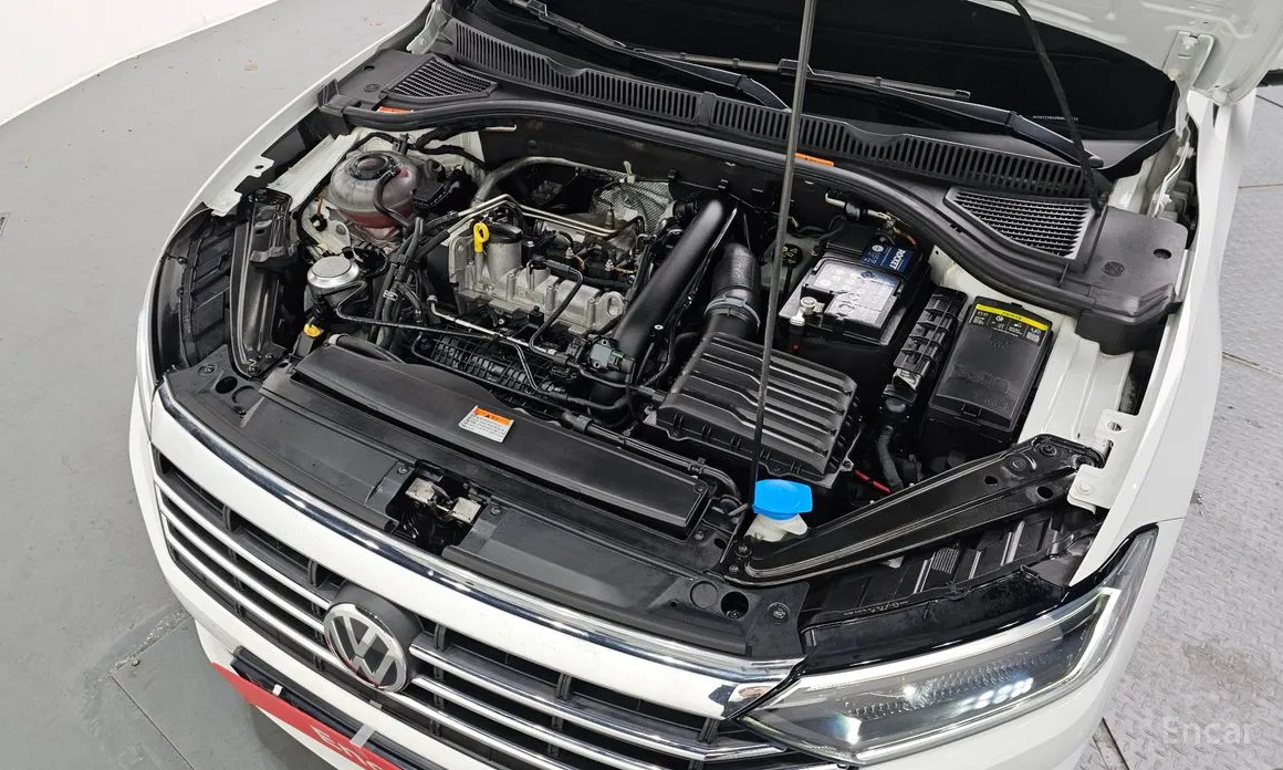 Photo 6 - Volkswagen Jetta