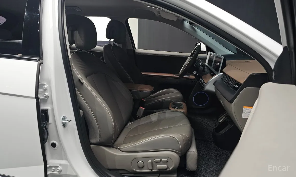 Photo 10 - Hyundai Ioniq 5