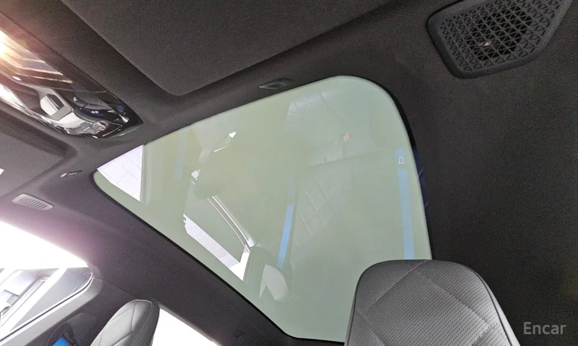 Фото 19 - BMW iX