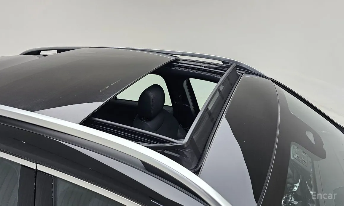 Фото 3 - Mercedes-Benz EQB