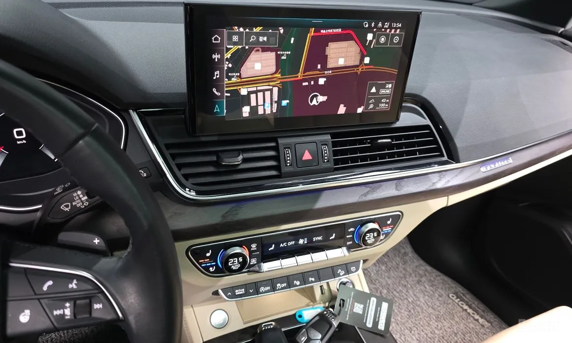 Фото 14 - Audi Q5