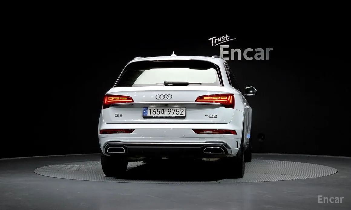 Фото 4 - Audi Q5