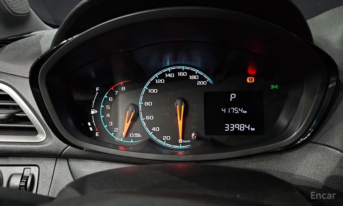 Фото 8 - Chevrolet Spark