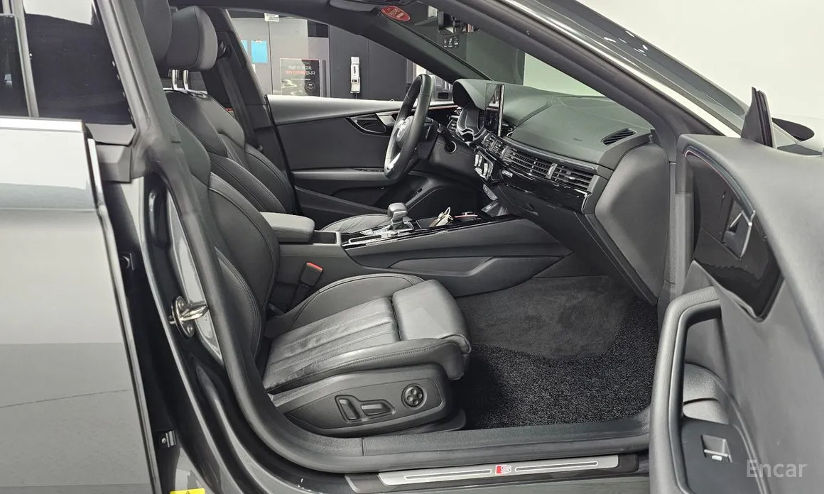 Фото 11 - Audi A5