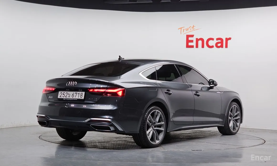 Фото 2 - Audi A5