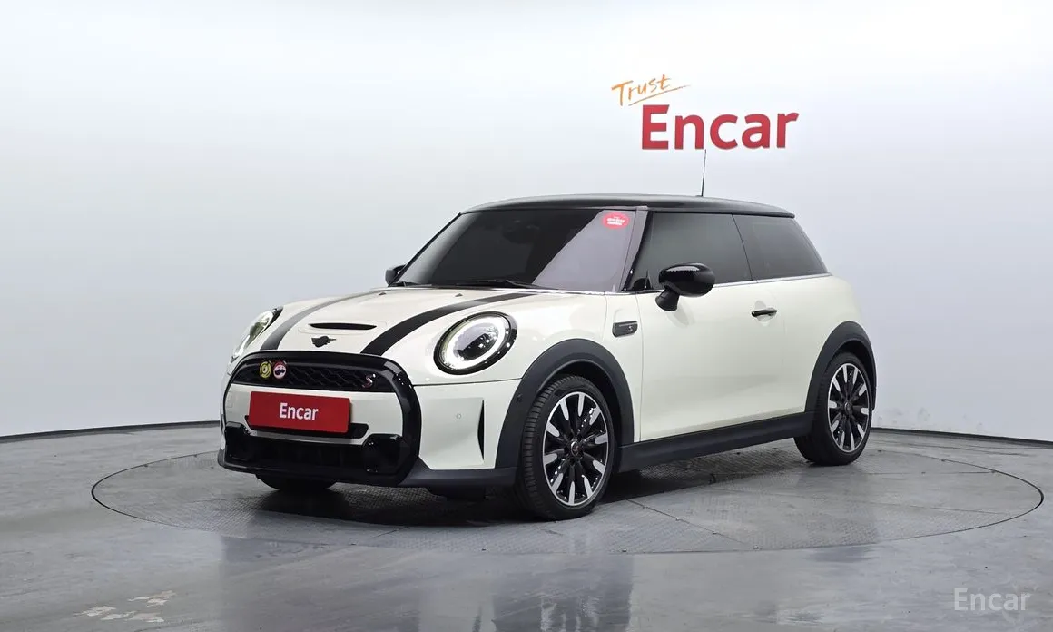 Фото 1 - Mini Cooper