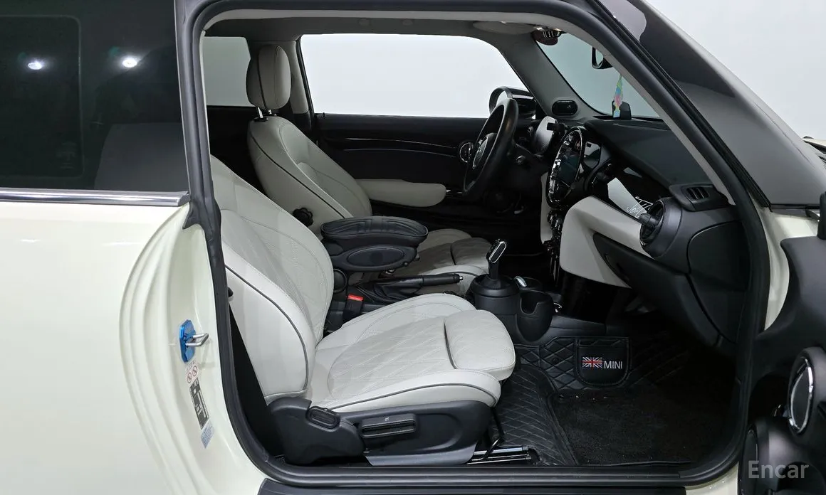 Фото 11 - Mini Cooper