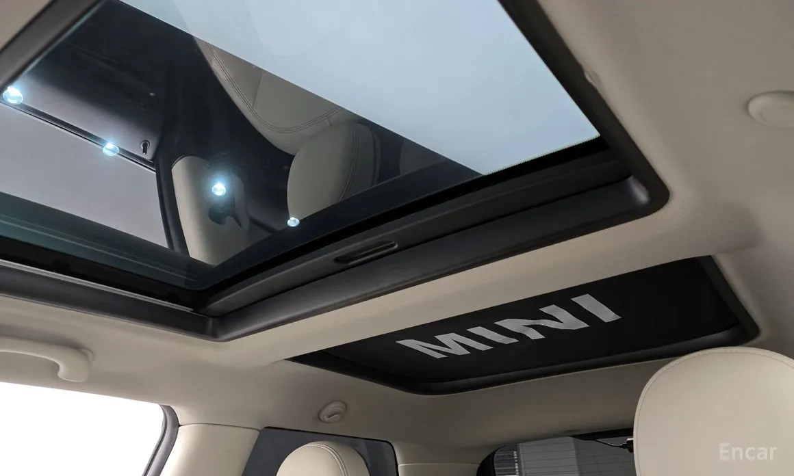 Фото 19 - Mini Cooper