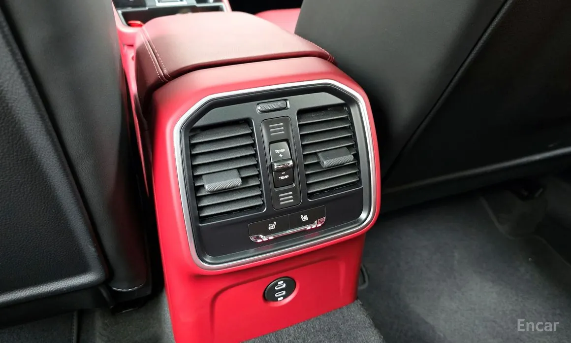 Фото 19 - Porsche Macan