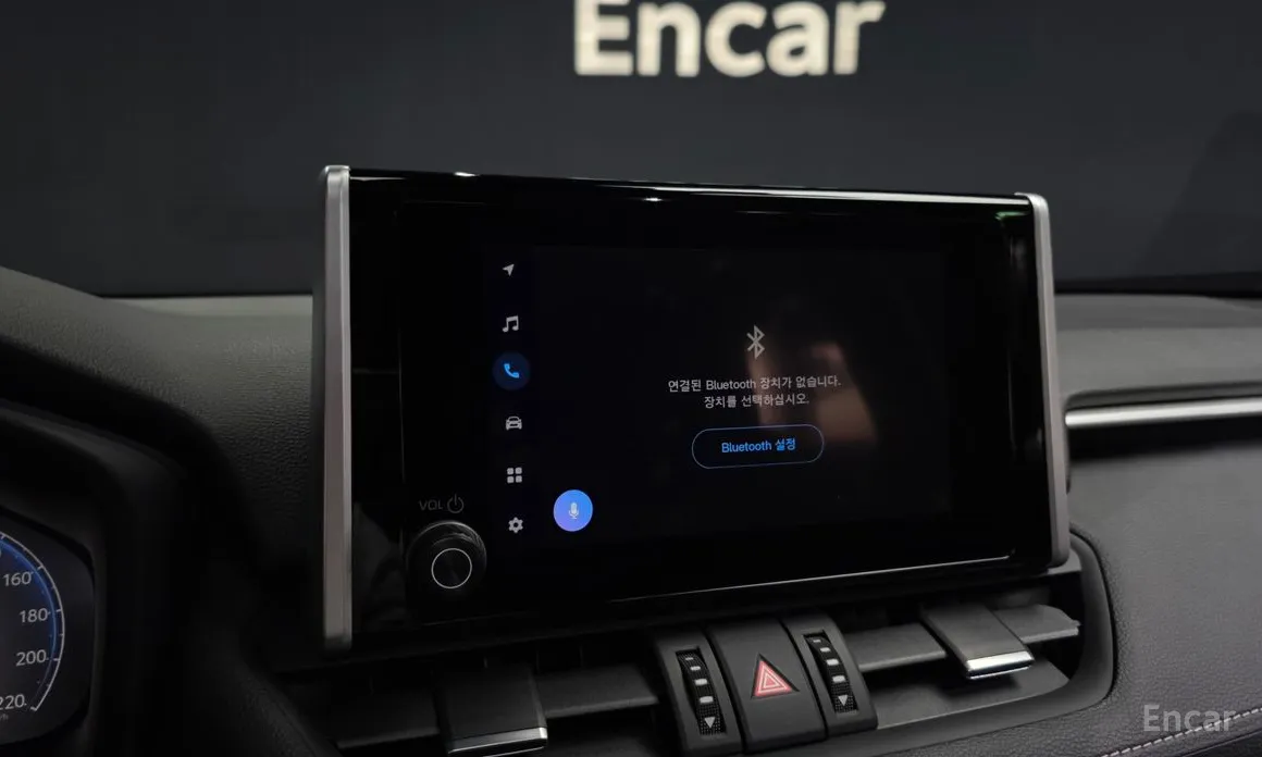 Фото 17 - Toyota RAV4