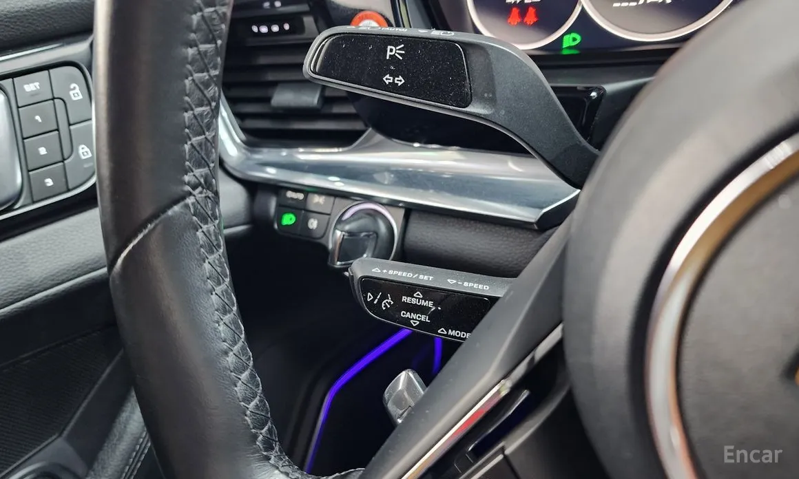 Фото 14 - Porsche Panamera