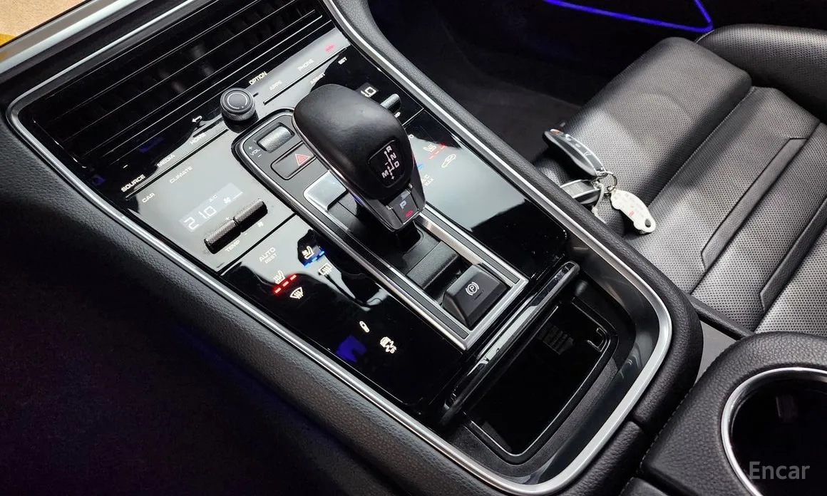 Фото 9 - Porsche Panamera