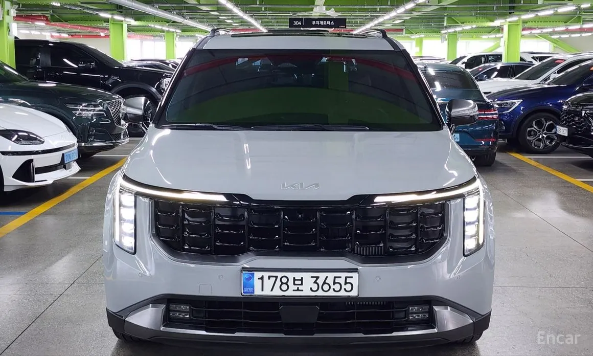 Фото 1 - Kia Carnival